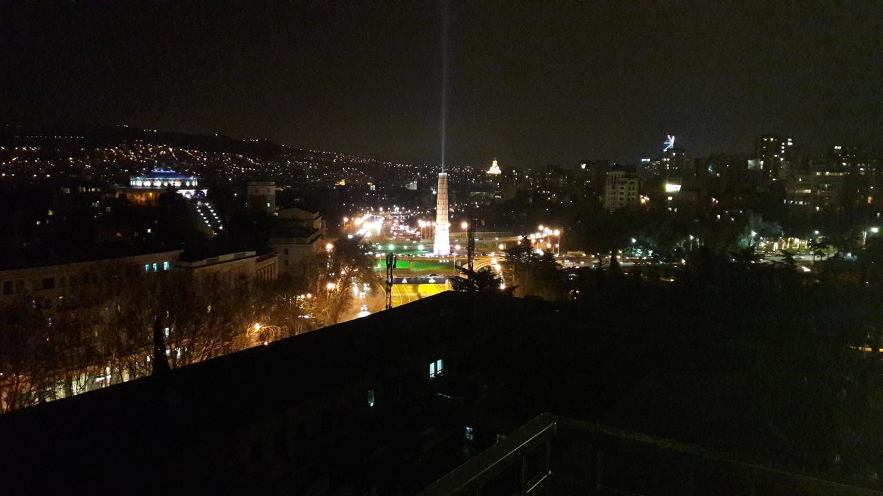 City Star Tbilisi Exteriör bild